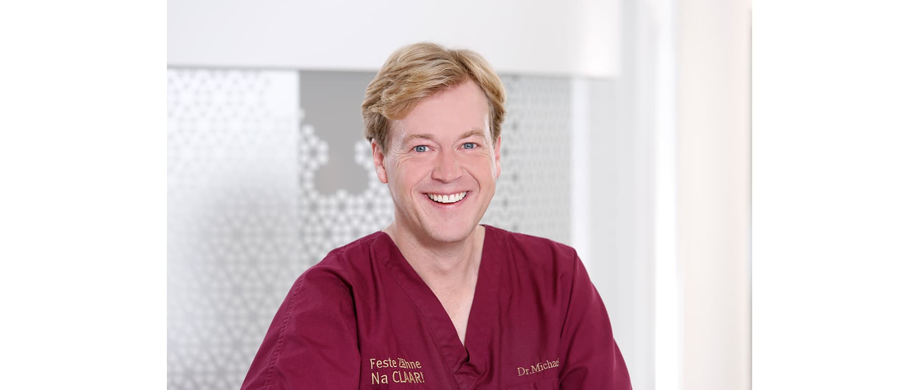 Portrait von Dr. Michael Claar, Zahnarzt und Fachzahnarzt für Oralchirurgie bei Dres. Claar & Kollegen Kassel